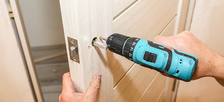 Old Door Knob Repair in North Port, FL